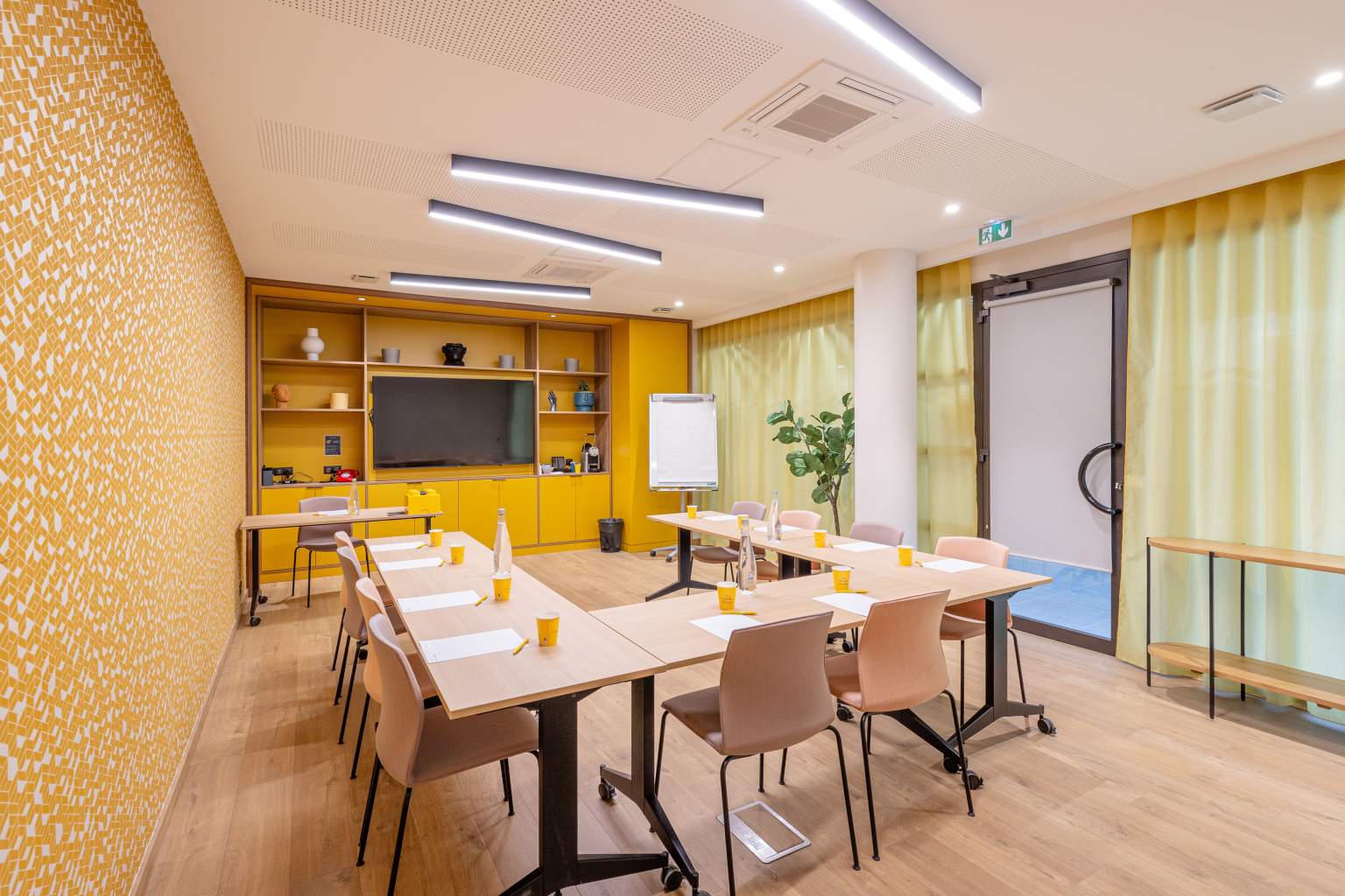 Salle de séminaire avec vidéo projecteur à Aix-les-Bains